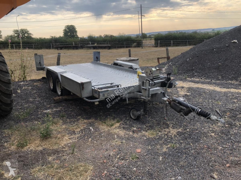 Remorque Hubière V2500TR