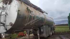 Släp Maisonneuve tank skadad