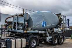 Liebherr concrete mixer concrete semi-trailer