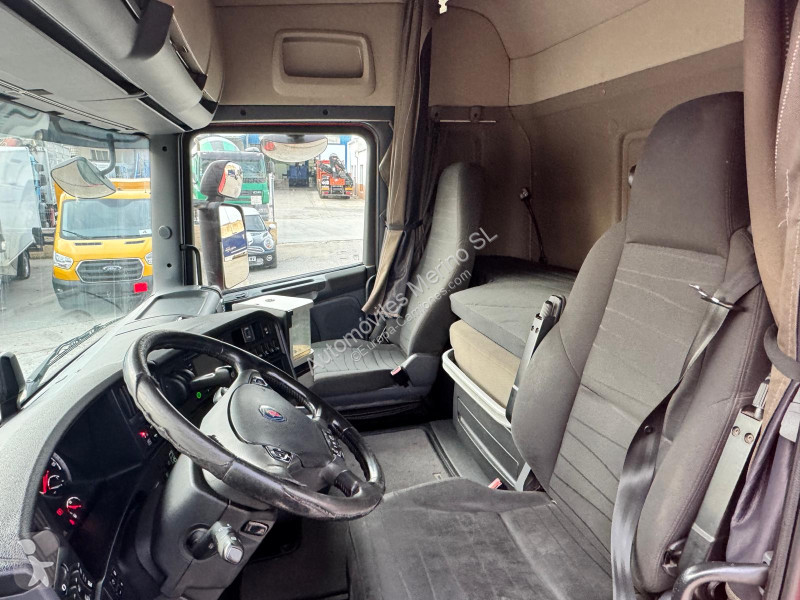 شاحنة مقطورة Scania R 450