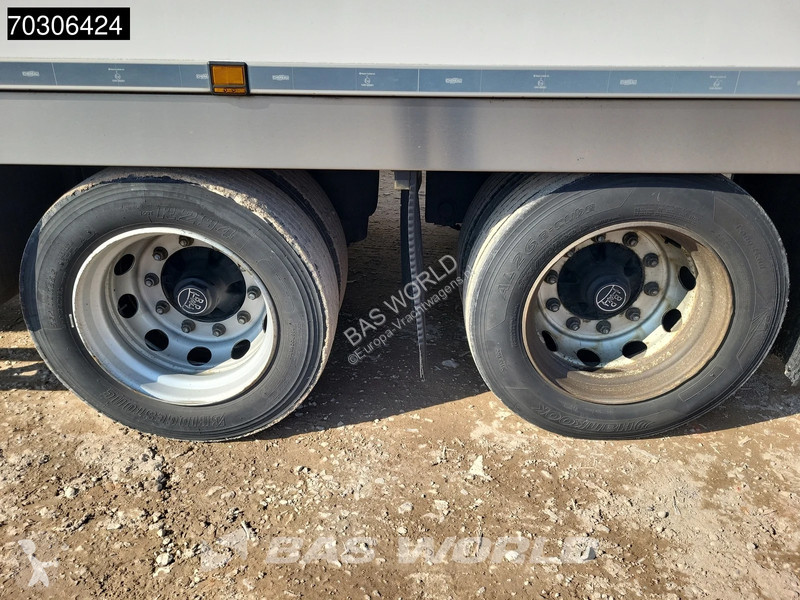 مقطورة Chereau CRD3 3 axles