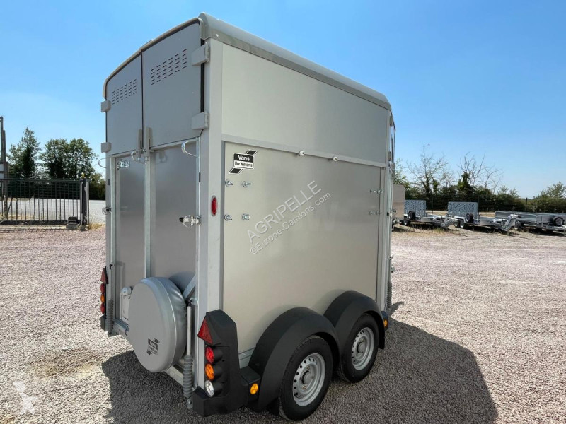 مقطورة Ifor Williams  HB506