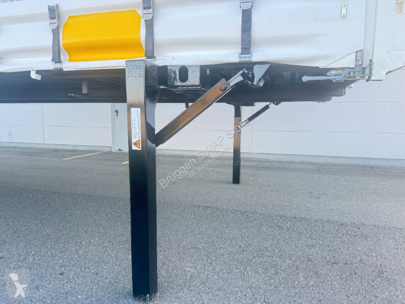 Remolque Krone Heck mit Portaltüren