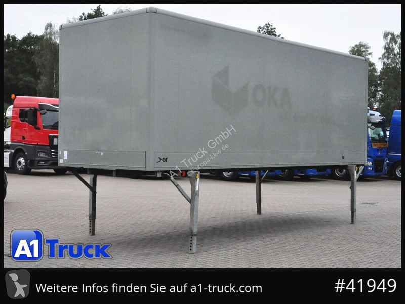 7,45, Möbelkoffer, Lichtband, Filzwände,...