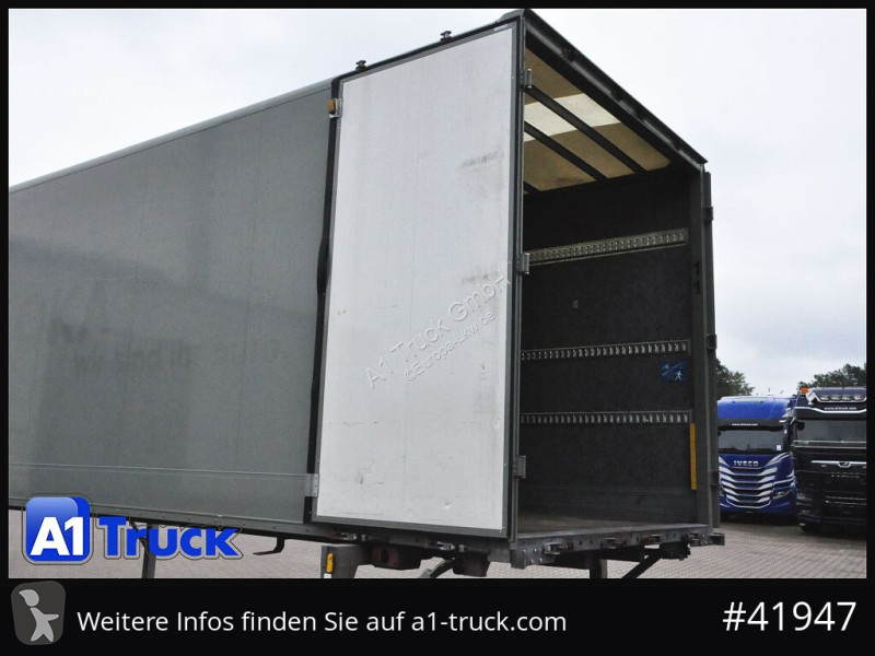 7,45, Möbelkoffer, Lichtband, Filzwände,...