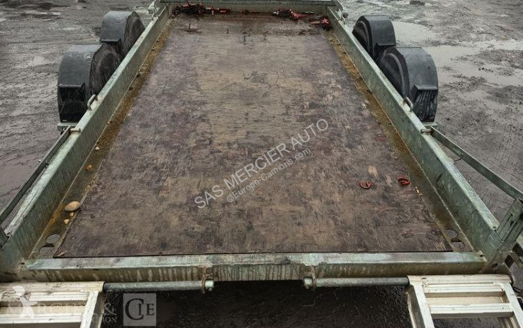 Přívěs Hubière remorque porte engin