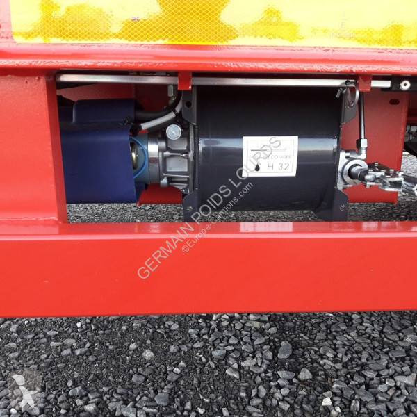 Remorque Louault Porte engin 3 essieux centraux
