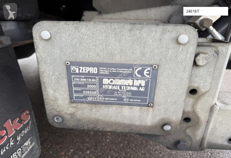 Släp Schwarzmüller PA 2/E Koffer mit HB /...