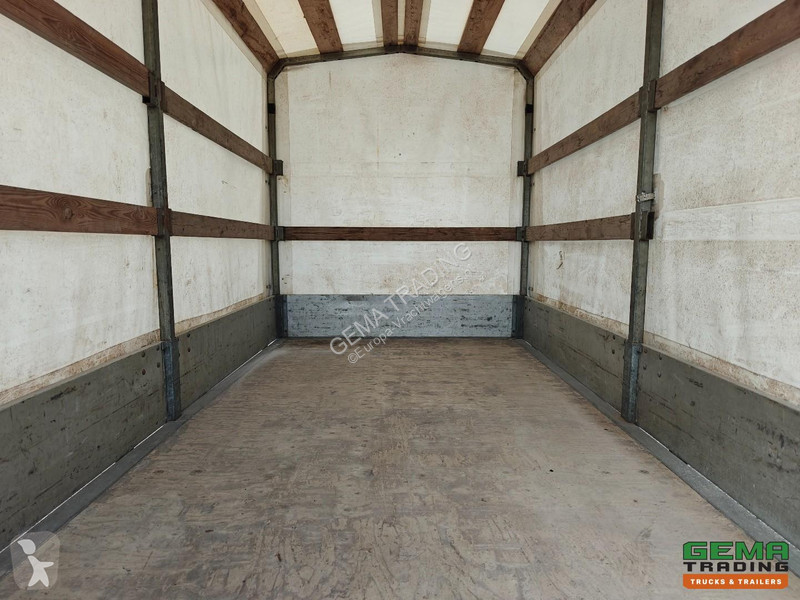 Прицеп Saris P2000 2-Axle Trailer - Curtain Box...