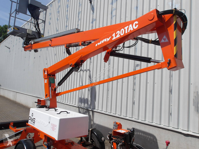 مقطورة Niftylift 120TAC