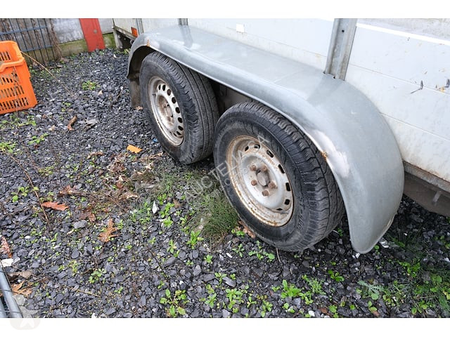 Saris SA2000 trailer
