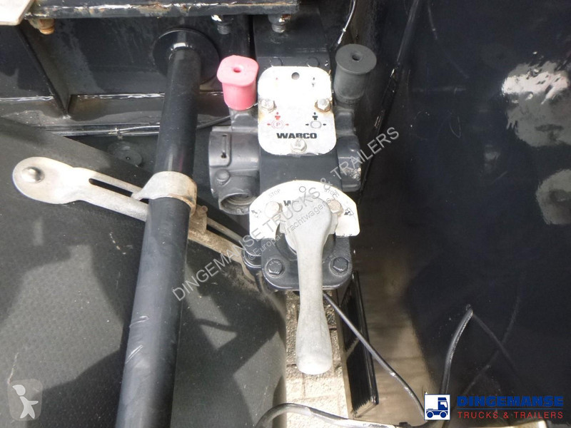 مقطورة  Gas tank steel 60 m3 / 1 comp + pump