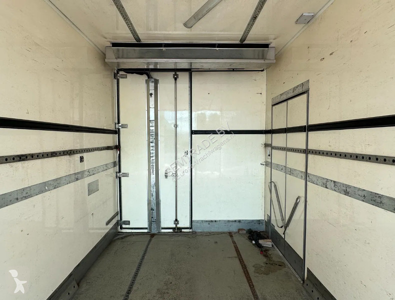 Reboque  2 AXLE        KEES MULDER ISOLATED BOX...