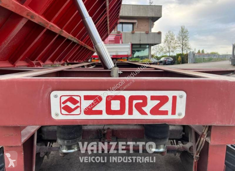مقطورة Zorzi