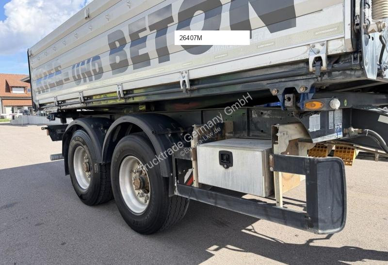 Remorca Schwarzmüller 663 Z2