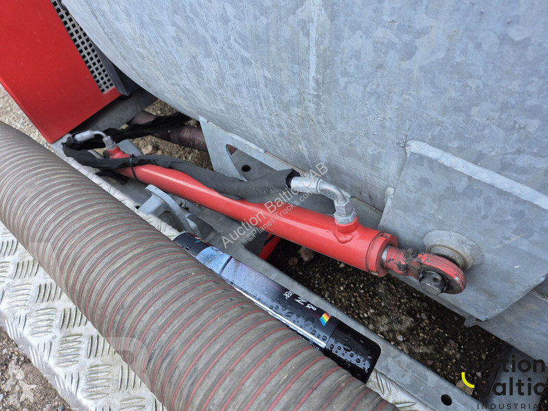 مقطورة  Equipment MVT 2000
