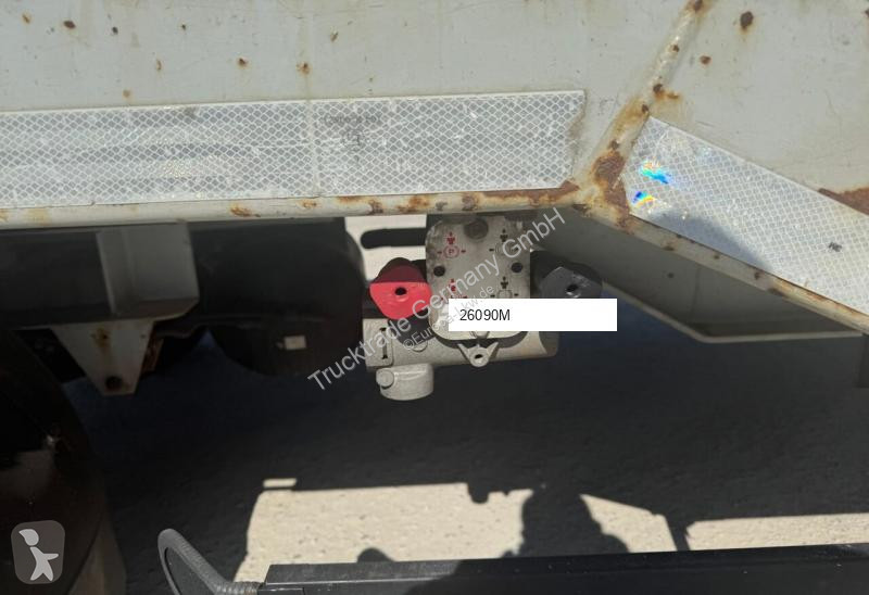 مقطورة Schwarzmüller 663 AZ Tieflader