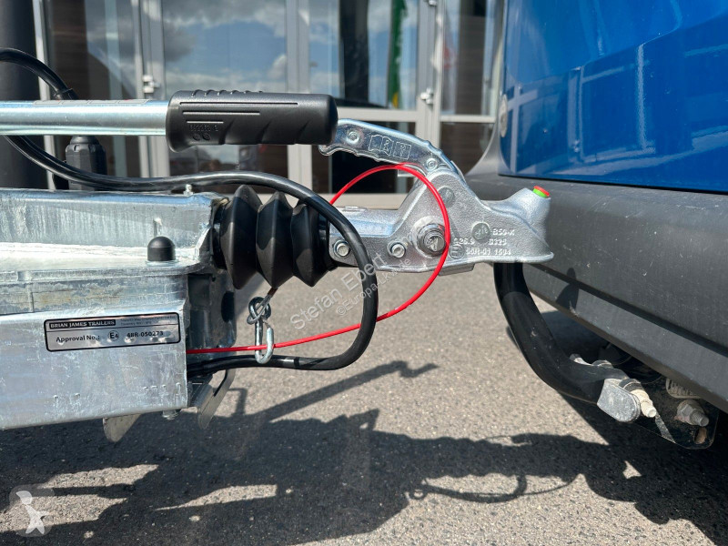 مقطورة  Race Sport / Länge: 5,03 m / 3.000 kg