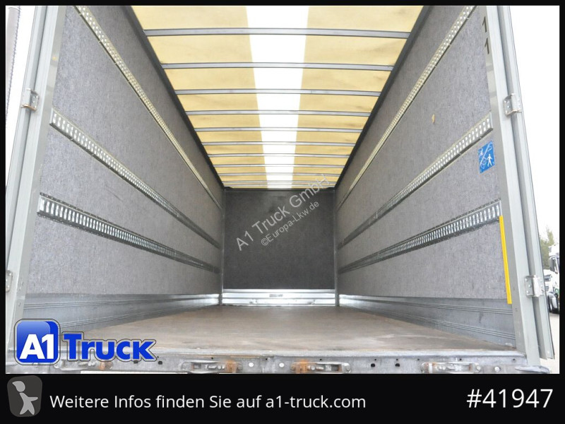 7,45, Möbelkoffer, Lichtband, Filzwände,...