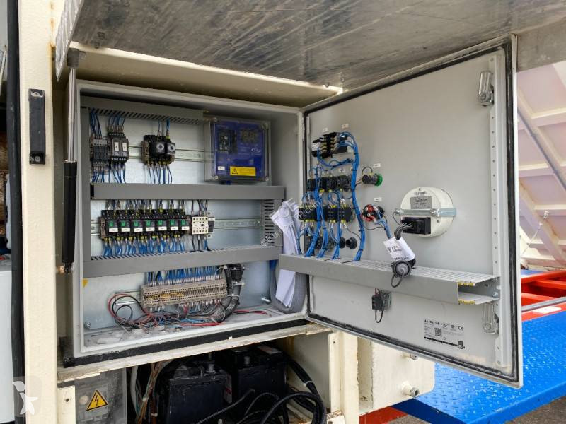 Aanhanger Univac ASPIRATEUR MOBILE UNIVAC...