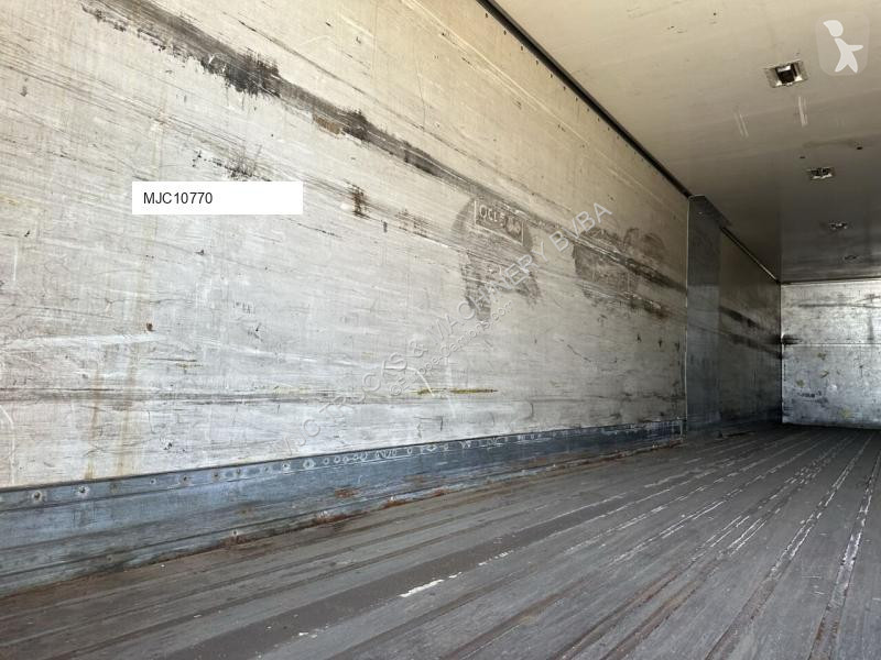 Semitrailer Renders 3  AXLES MB - CLOSED BOX -...
