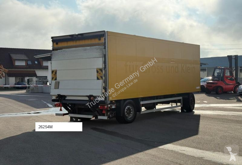مقطورة Schmitz Cargobull 632 AKO 18 Koffer / HB...