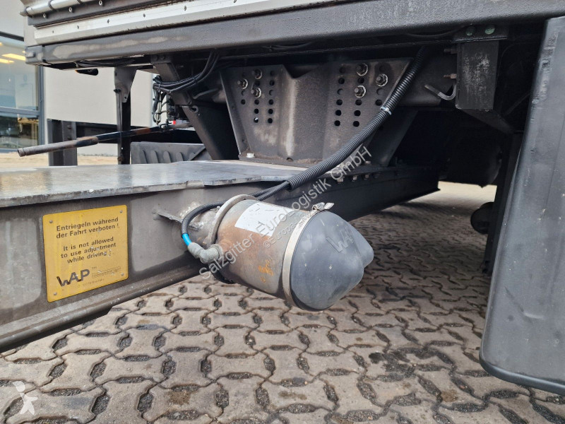 مقطورة Schmitz Cargobull 18 / Ladebordwand