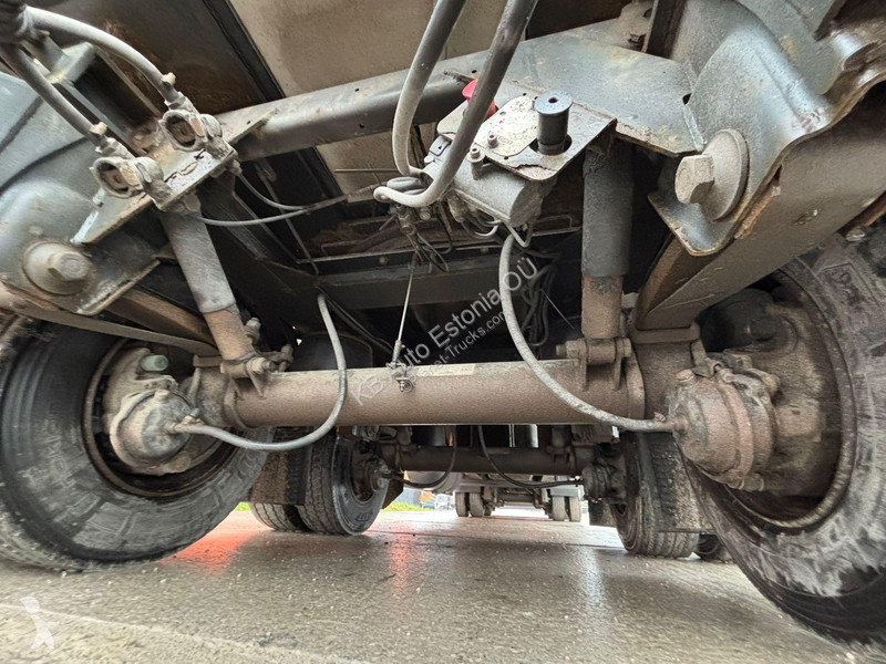 مقطورة  WH4-38-125CFM SAF AXLES