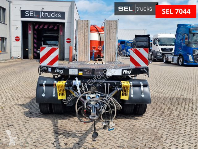 Släp Fliegl DTS 300 / Rampen
