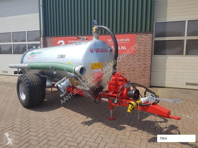 Reboque  MB 32 Water tank