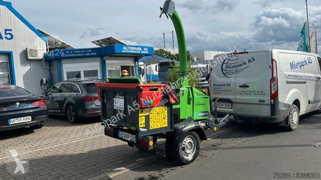 Reboque  Arborist 130 Häcksler Holz