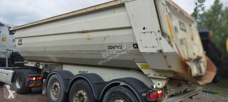 نصف مقطورة Menci