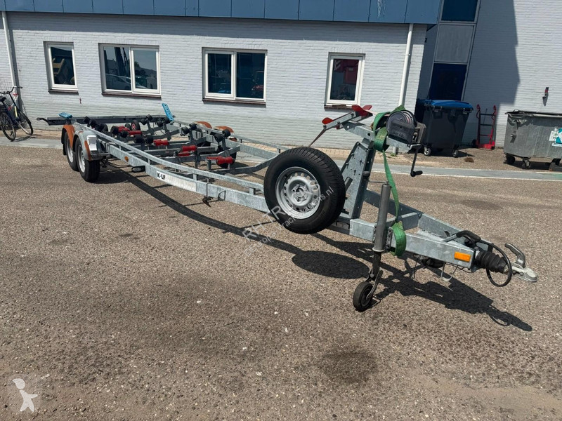 مقطورة  N/A X 3000 Botentrailer met Rollen