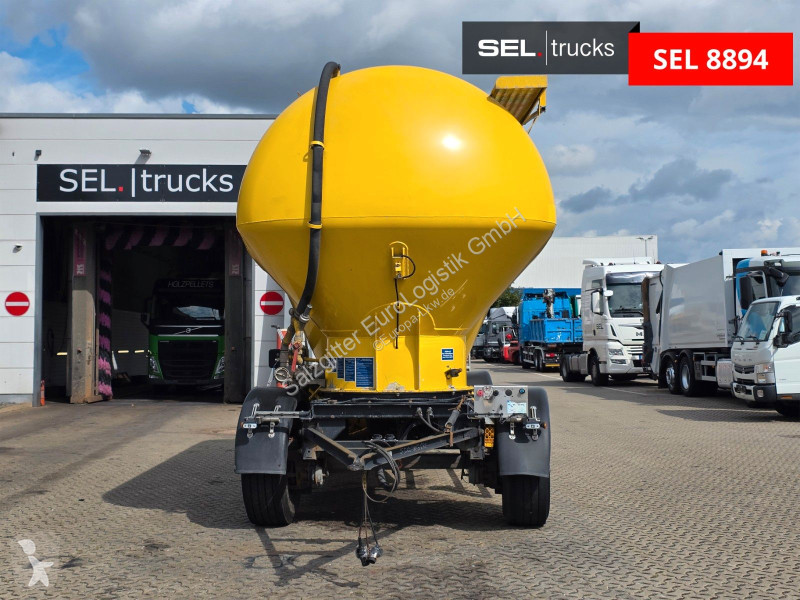 Släp Feldbinder HEUT 31.2 | 31.000 l