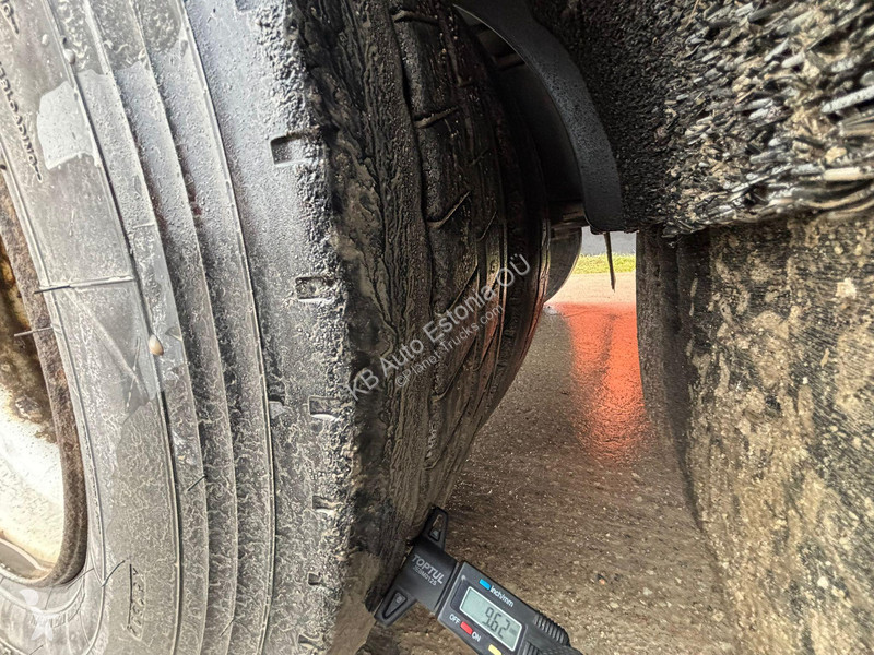 مقطورة  WH4-38-125CFM SAF AXLES