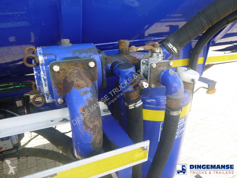 مقطورة  Vacuum tank inox 29.5 m3 / 1 comp