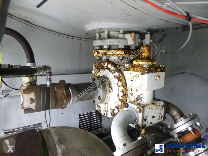 مقطورة  Gas tank steel 60 m3 / 1 comp + pump