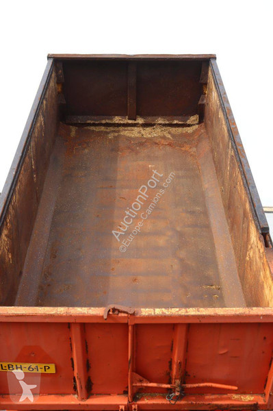 Pótkocsi Joskin 8000N