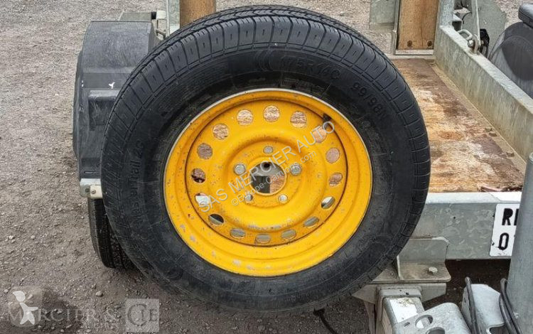 Aanhanger Hubière remorque porte rouleau vibrant