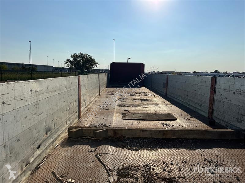 Remorca Zorzi 37S136EBA Tri/A Flatbed Trailer