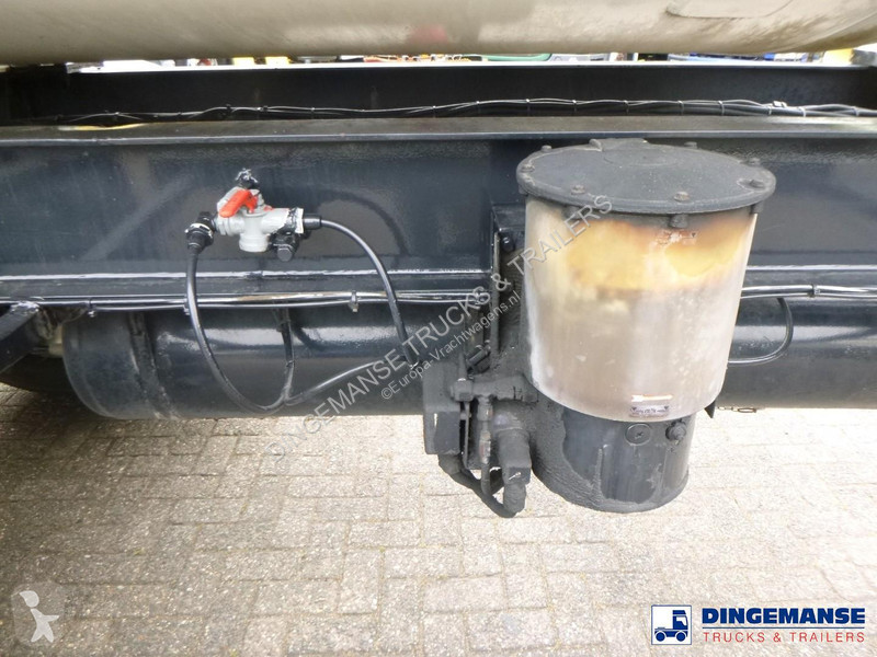 مقطورة  Gas tank steel 60 m3 / 1 comp + pump