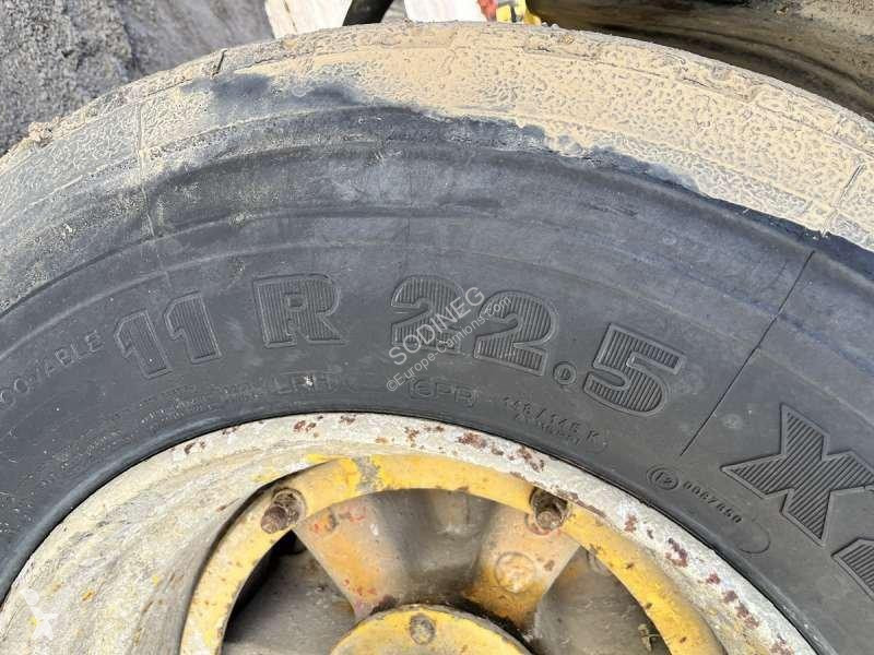 Semirimorchio Fruehauf  A CHAUX 2 ESSIEUX