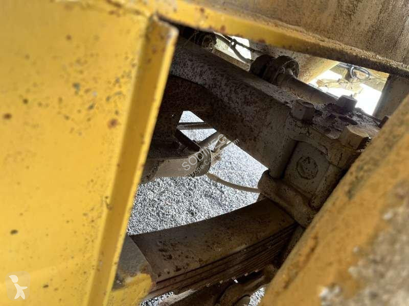 Semirimorchio Fruehauf  A CHAUX 2 ESSIEUX