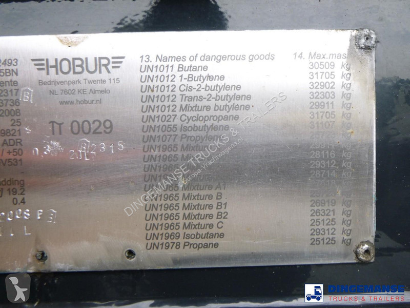 مقطورة  Gas tank steel 60 m3 / 1 comp + pump
