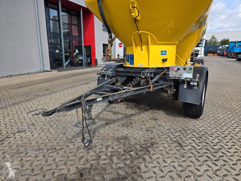 Släp Feldbinder HEUT 31.2 | 31.000 l