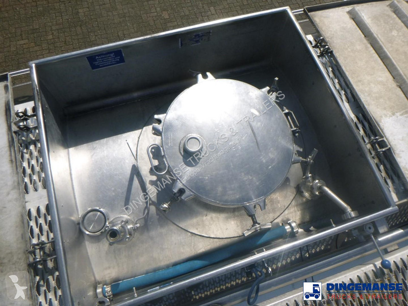 مقطورة Feldbinder Food tank inox 39 m3 / 3 comp
