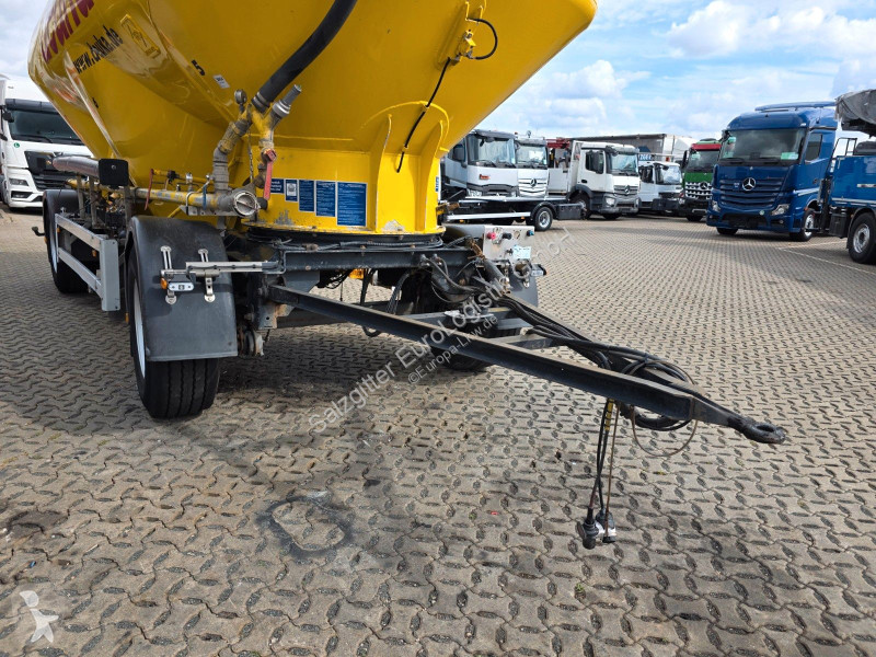 Släp Feldbinder HEUT 31.2 | 31.000 l