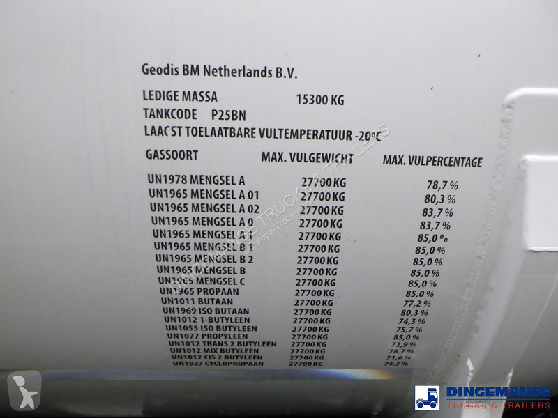 مقطورة  Gas tank steel 60 m3 / 1 comp + pump