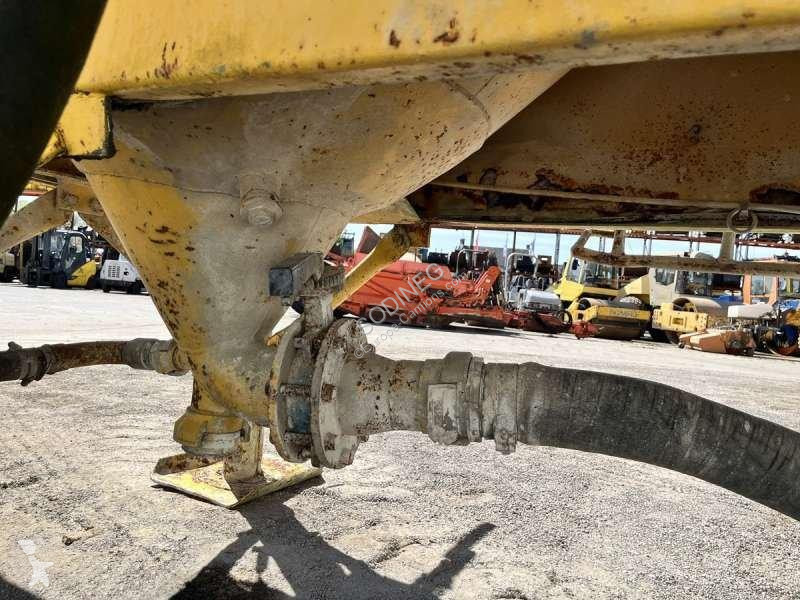 Semirimorchio Fruehauf  A CHAUX 2 ESSIEUX