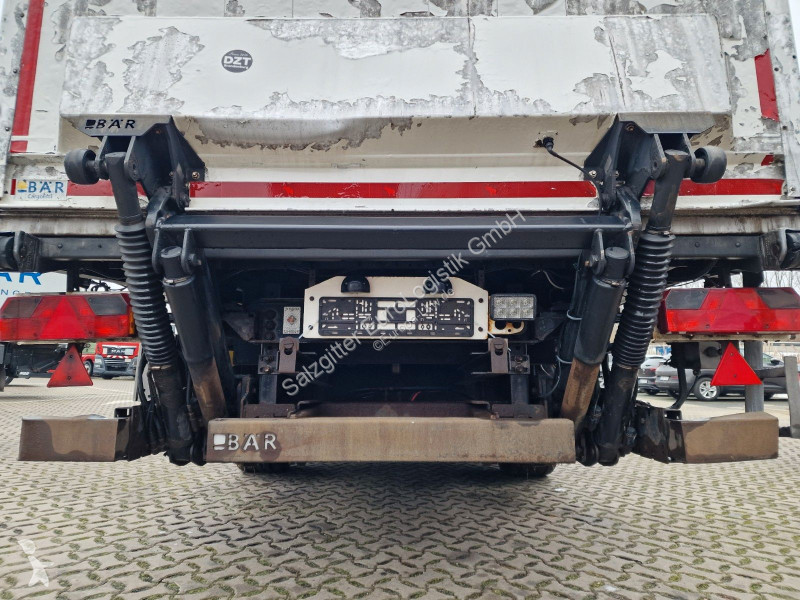 مقطورة Schmitz Cargobull 18 / Ladebordwand
